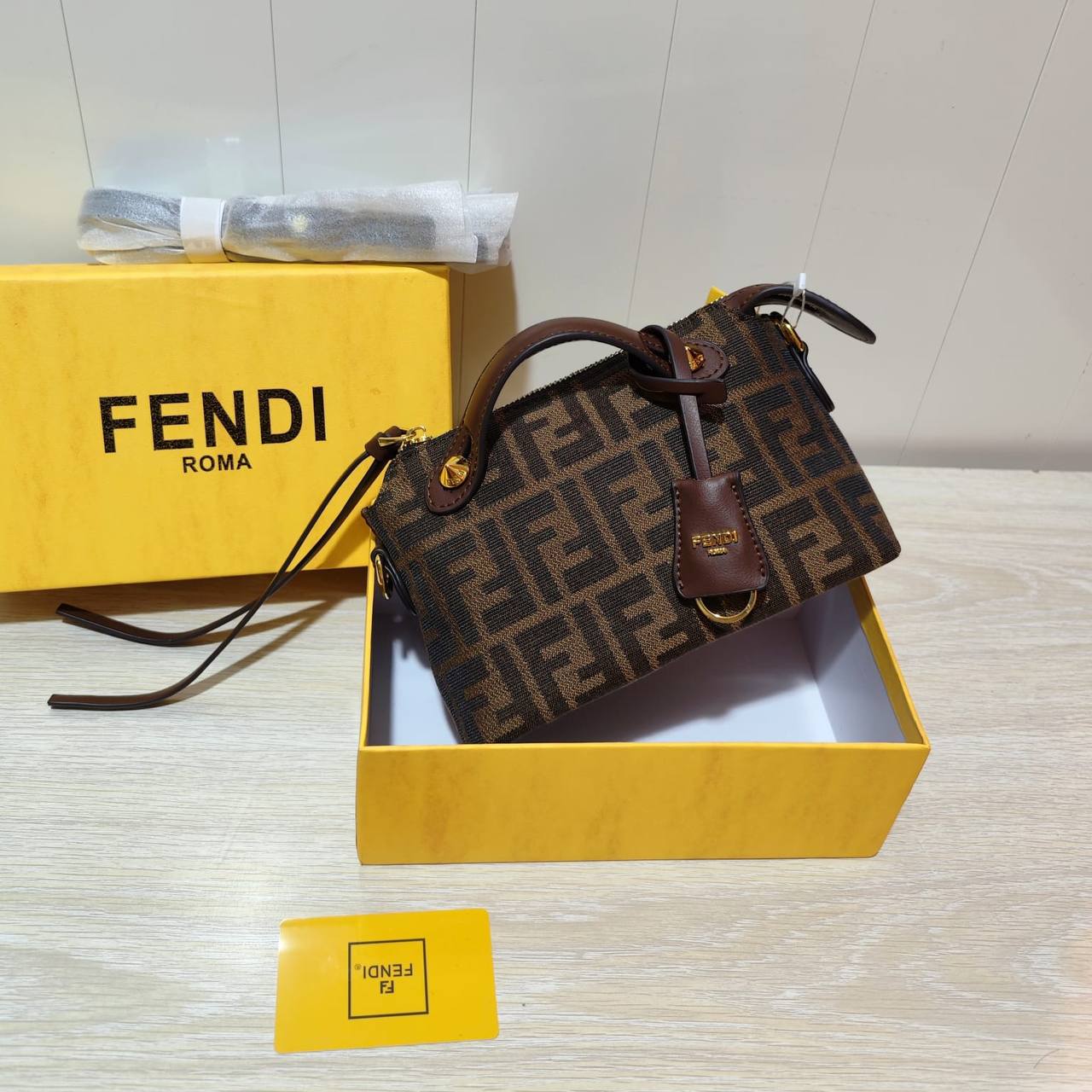 LV
90 dhs✅
high quality 

With box
🎁🎁🎁

Zain26
♥️♥️♥️