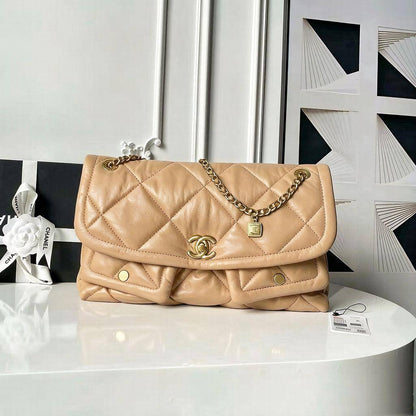 CHANEL 

NEW CAME 

GOOD  QUALITY 

130 DHS🇦🇪🇦🇪

Zain295
♥️♥️♥️