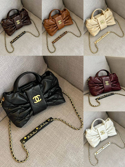 Chanel
100 dhs💓
SIZE：26cm

Zain35
♥️♥️♥️