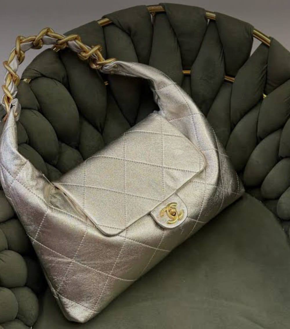 Chanel
⚡30cm
110 dhs🇦🇪🇦🇪

Zain18
♥️♥️♥️