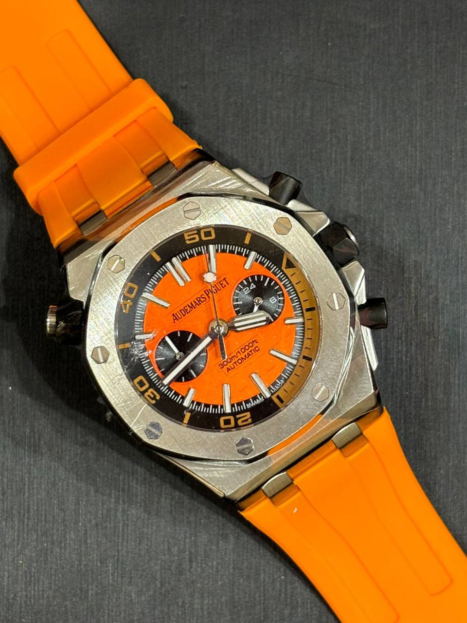 Audemars piguet 
330 dhs💓

Zain108
♥️♥️♥️