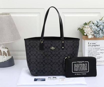 COACH 
 GOOD QUALITY 
DOUBLE  FACE  
120 dhs✅

Zain17
♥️♥️♥️
