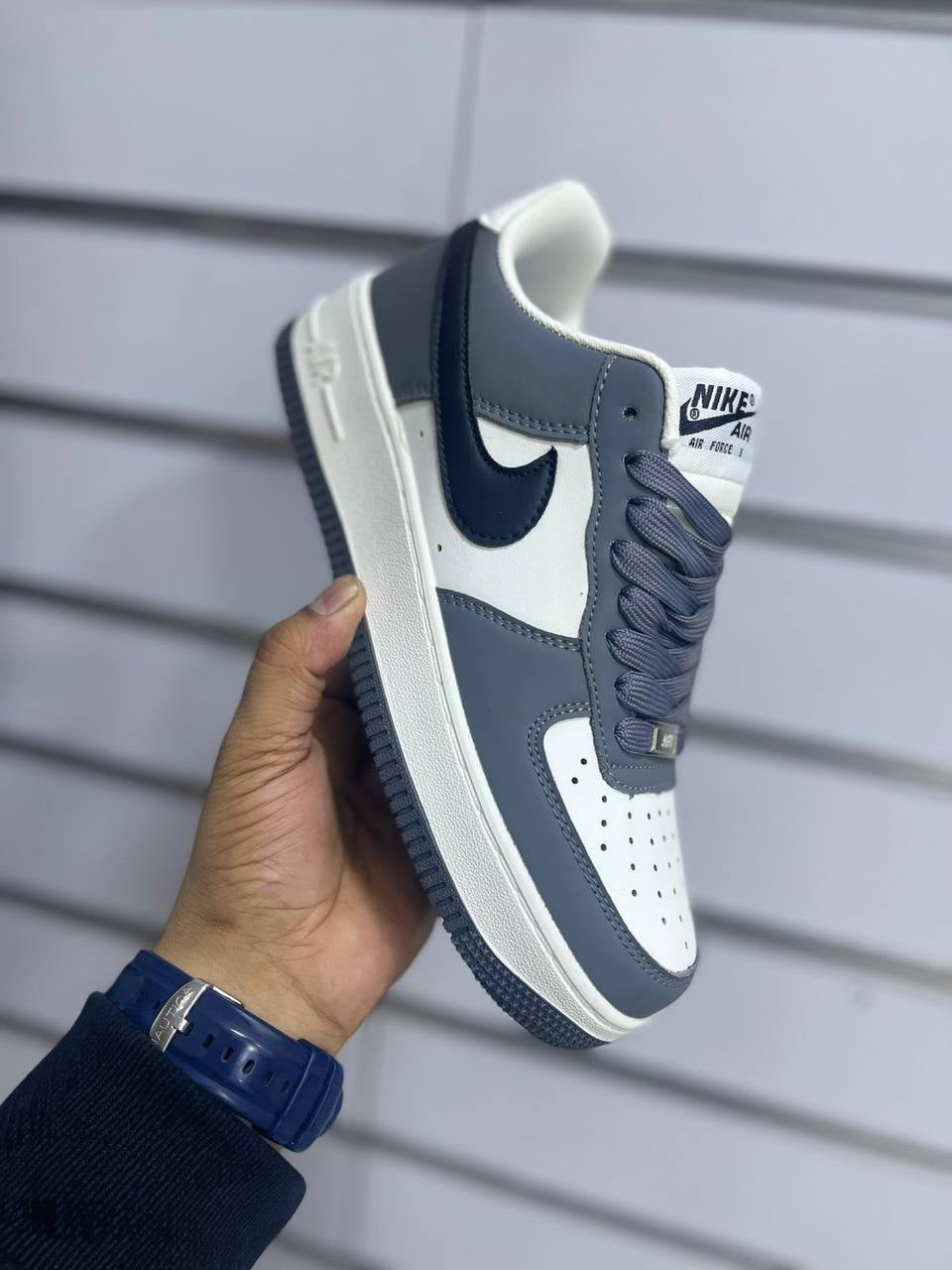 Update Stock
Size 36-45 
Check ur size before
105 dhs💓

Zain27
♥️♥️♥️