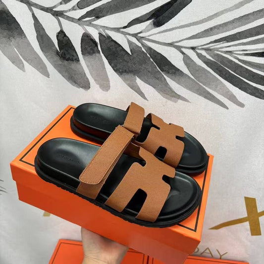 HERMES 
MEN SLIPPER
GOOD QUALITY 
105 dhs✅

Zain40
♥️♥️♥️
