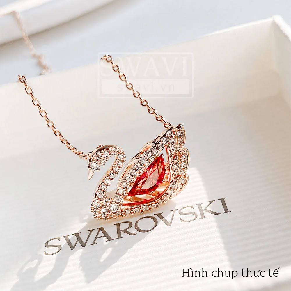 SWAROVSKI 
Necklace 😍
Master quality 💯
With normal boxes 🗃️ 
50 dhs✅

With master box 📦 
90 dhs✅

Zain216
♥️♥️♥️