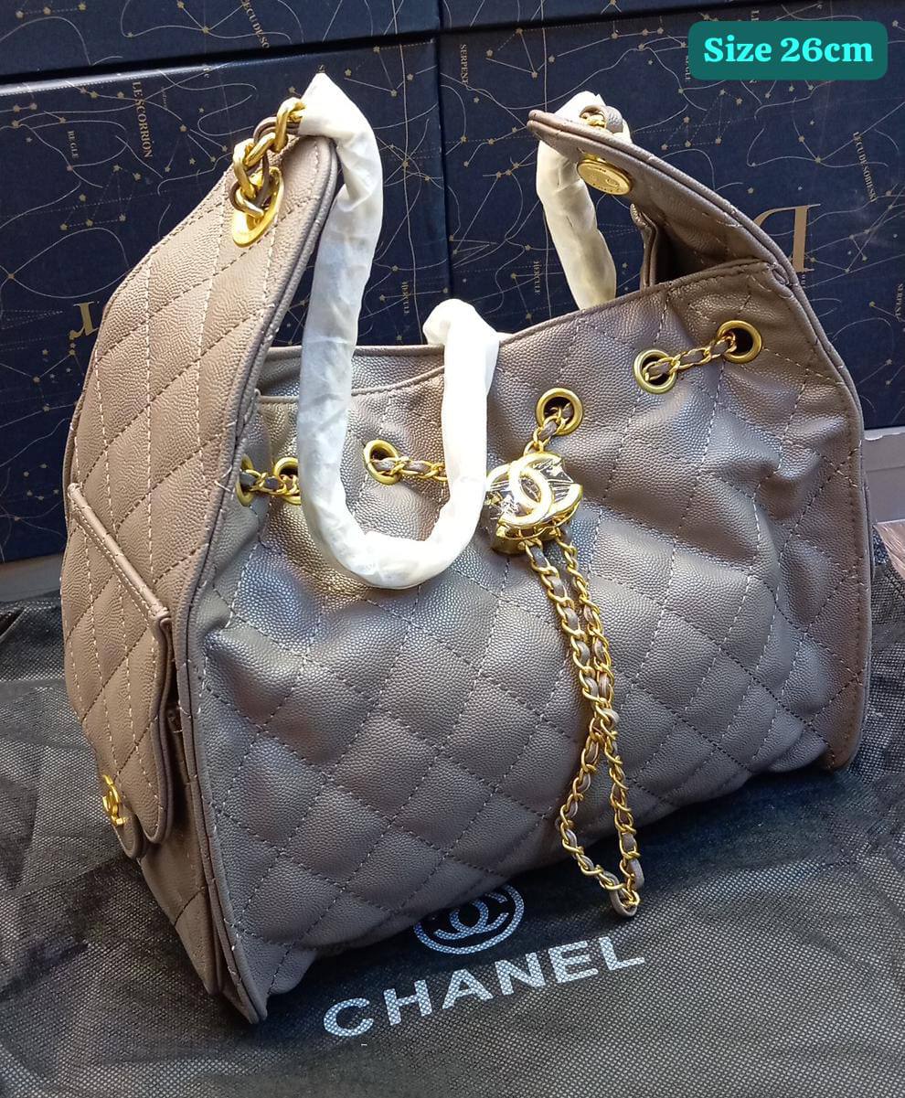 Chanel
Good quality 
120 dhs✅

Zain186
♥️♥️♥️