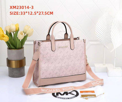 Dior
95 dhs✅ 

Zain72
♥️♥️♥️