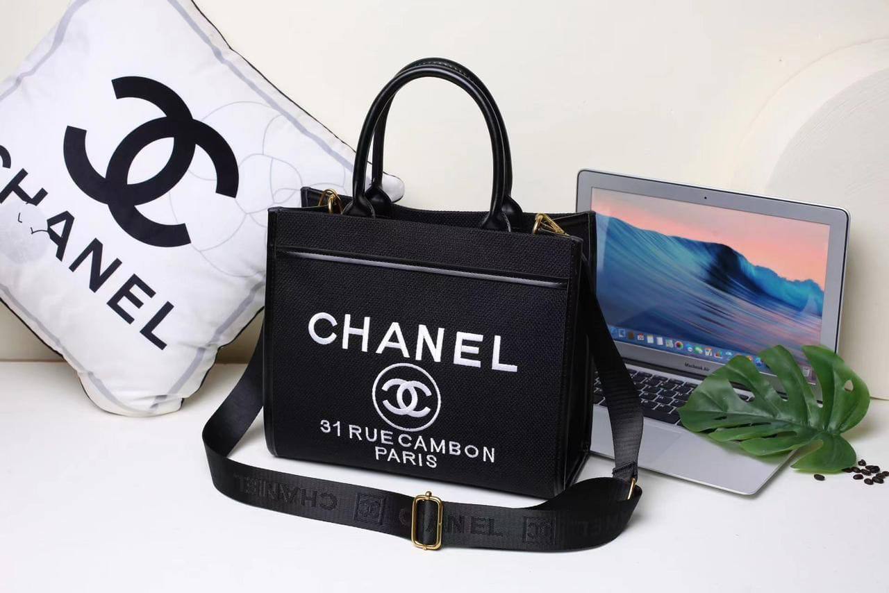 CHANEL GOOD QUALITY 
95 dhs🇦🇪🇦🇪

Zain39
♥️♥️♥️