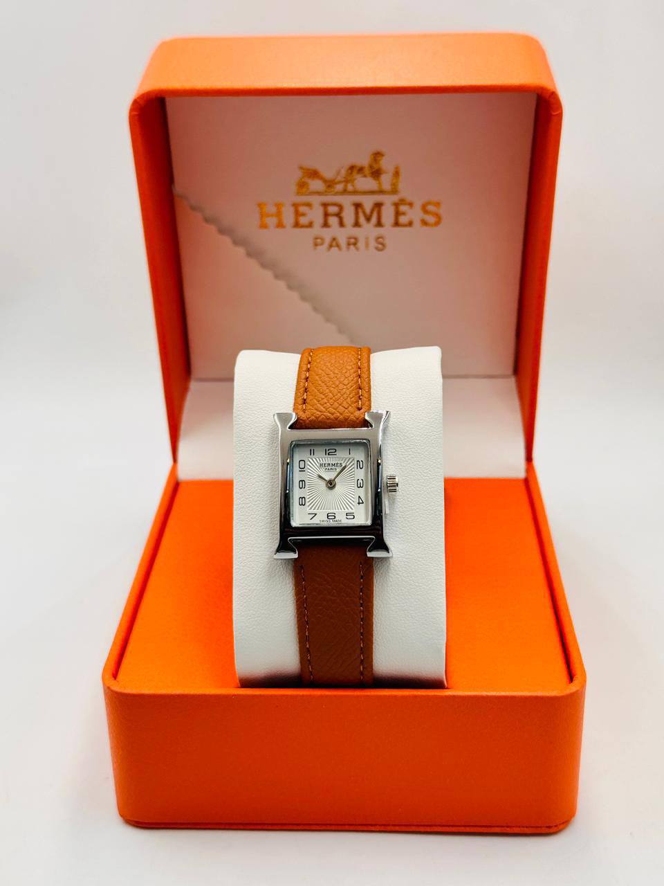 HERMES  ladies
*New arrival*🔥
55 dhs🌺

Zain08
♥️♥️♥️