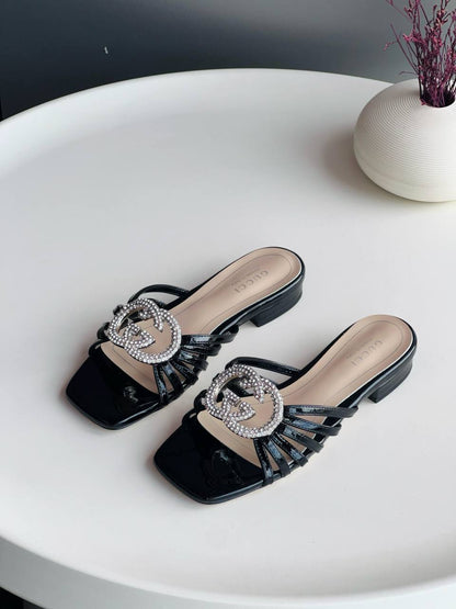 Gucci 💛🤎🖤
Size 36-41
_Super master high quality_🪡
450 dhs💓

Zain176
♥️♥️♥️