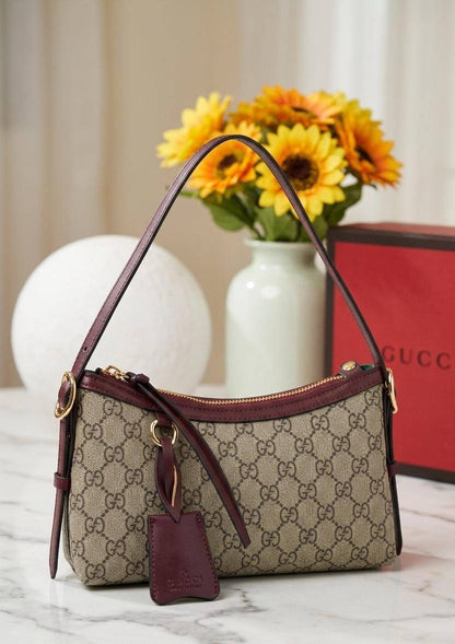 GUCCI 
GOOD QUALITY 🔥💯
85 dhs✅
WITH BOX 📦

Zain28
♥️♥️♥️