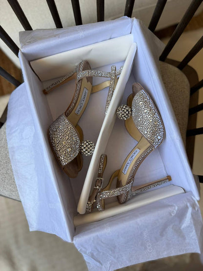 Jimmy Choo
𝑨𝑨𝑨 𝑸𝑼𝑨𝑳𝑰𝑻𝒀👌👌
𝑺𝑰𝒁𝑬 {35 𝒕𝒐 42}
550 dhs✅

Zain81
♥️♥️♥️