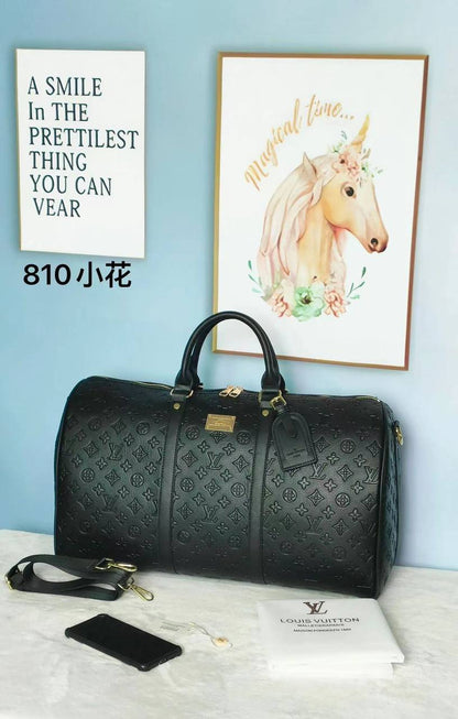 LV 
Travel Bags
140 dhs✅ Glossy
130 dhs✅ Normal

Zain137
♥️♥️♥️