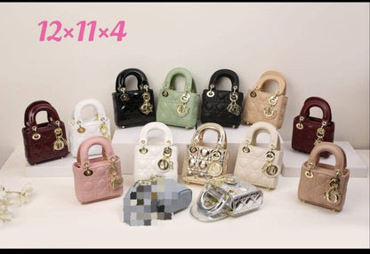 Dior

withbox 
🎁🎁🎁

100 dhs🌺

Zain143
♥️♥️♥️