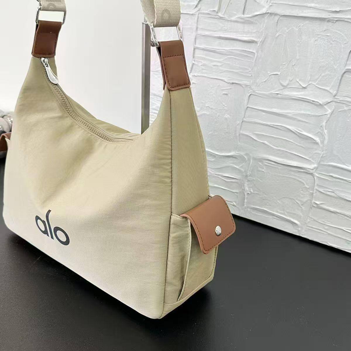 Alo Bag

65 dhs💓

Good quality 

Zain253
♥️♥️♥️