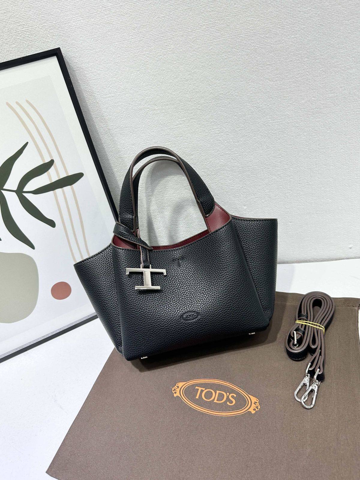 TODS
100 dhs✅

Zain143
♥️♥️♥️