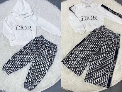 Baby Clothes 
New Stock
For Price 👇 WTSP Text Zain 0568585901

Zain151
♥️♥️♥️