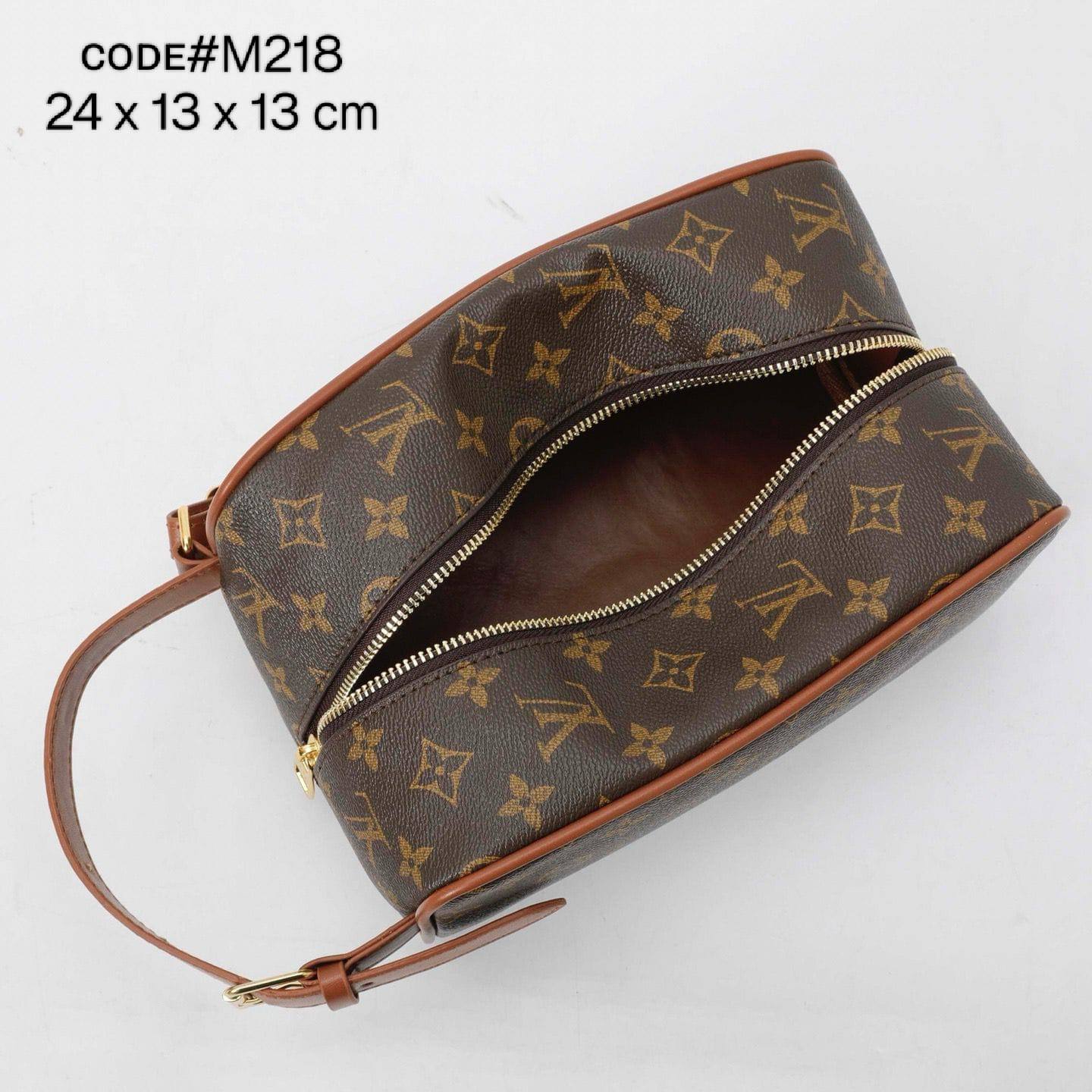 LV
ᴛᴏɪʟᴇᴛ ᴅᴏᴘᴘ ᴋɪᴛ ʜᴀɴᴅʙᴀɢ
ᴄᴀɴᴠᴀs ᴍᴏɴᴏɢʀᴀᴍ
ɢᴏʟᴅ ʜᴀʀᴅᴡᴀʀᴇ
sɪᴢᴇ: 24 cm

65 dhs✅

Zain31
❣️❣️❣️