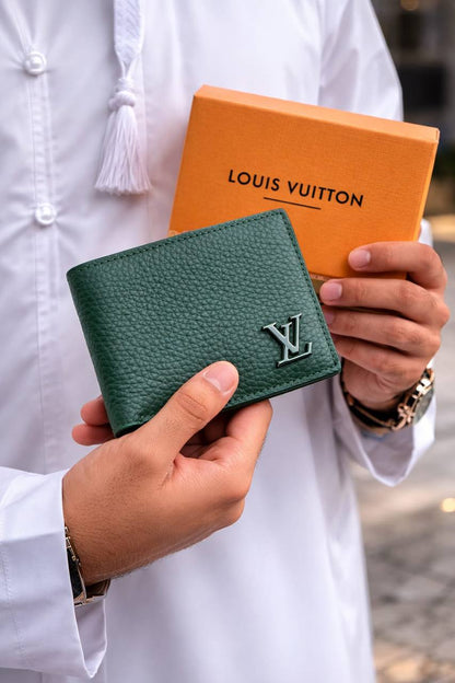 LV 
master quality wallet 
soft leather
120 dhs🌺

Zain59
♥️♥️♥️