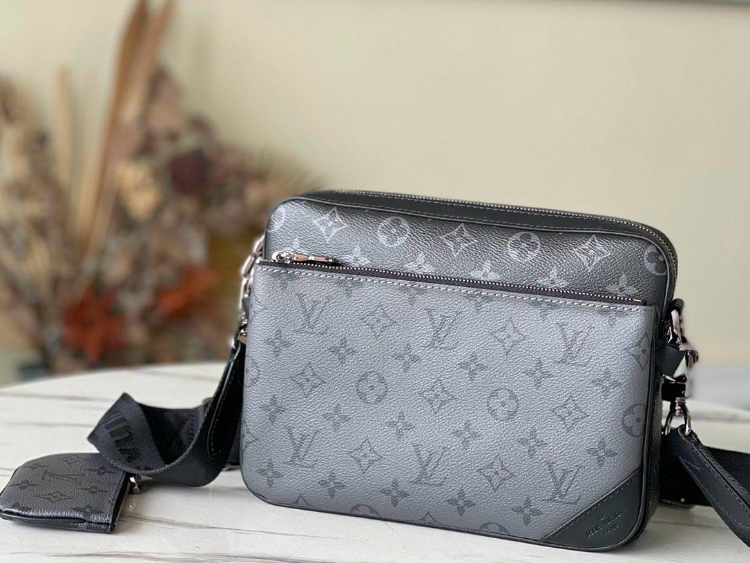 LV
Best quality
With box’s
🎁🎁🎁

105 dhs👑
size 25cm

Zain158
♥️♥️♥️