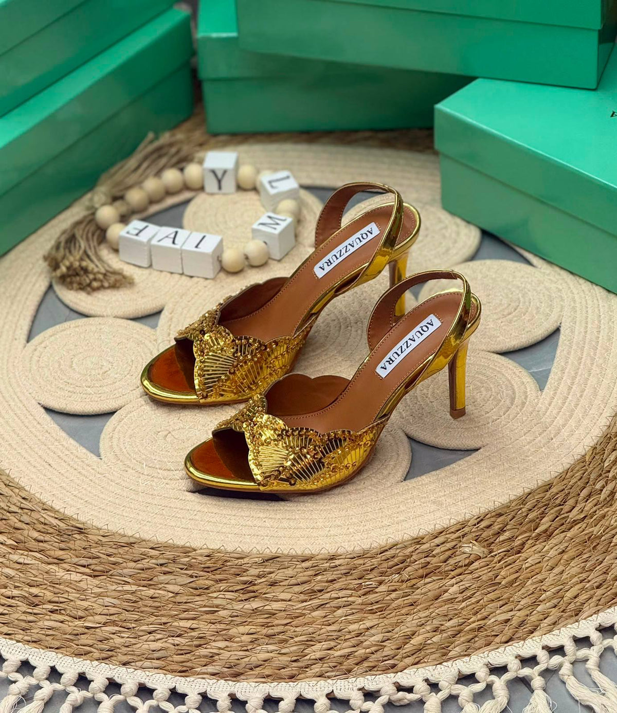 New Aqua heel 

Size. 36 to 41 
125 dhs🇦🇪🇦🇪

Zain80
♥️♥️♥️