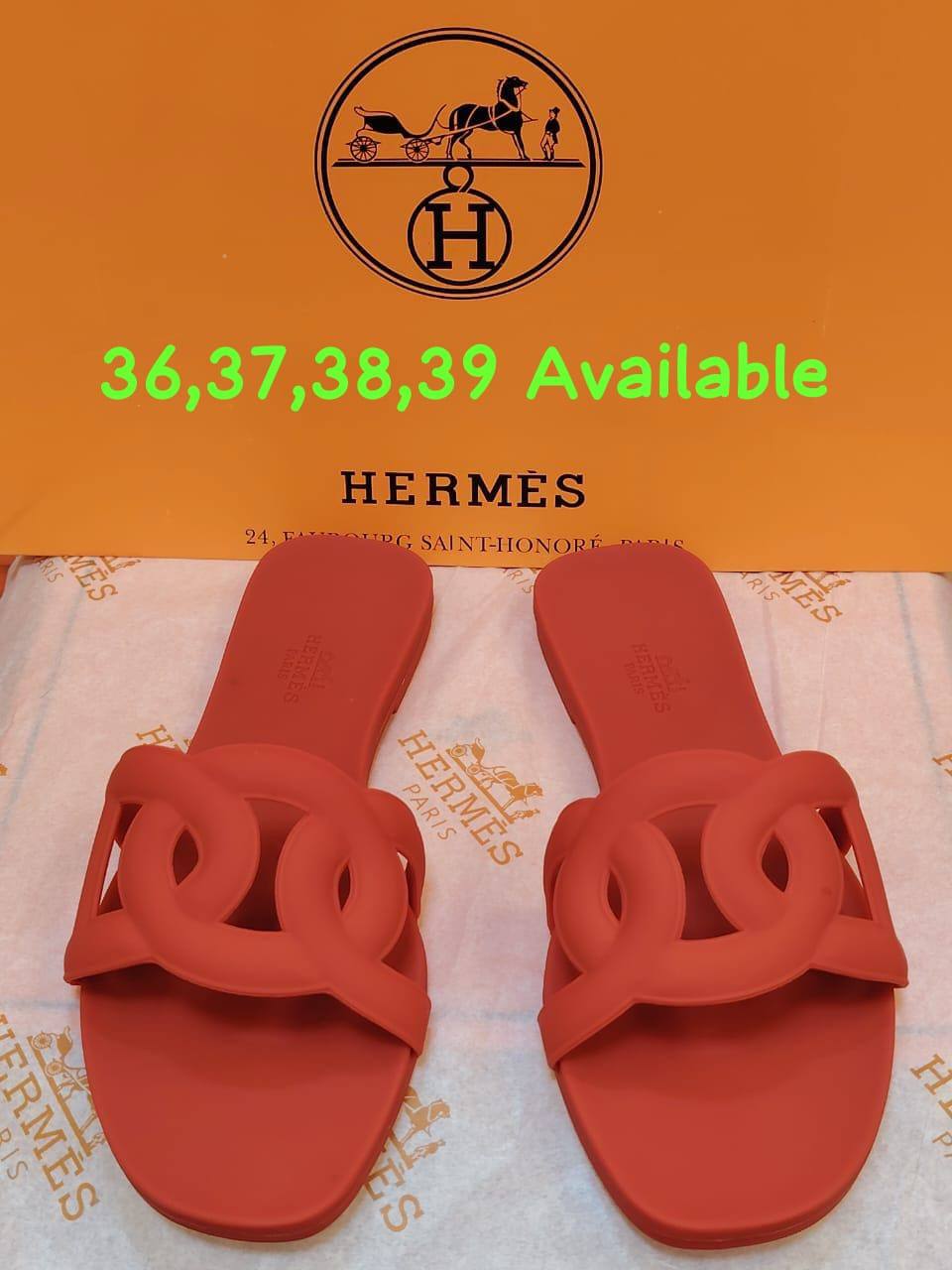 Hermes Slipper Restoke
Size 36 To 41 

85 dhs🇦🇪🇦🇪🇦🇪

Zain120 
♥️♥️♥️
