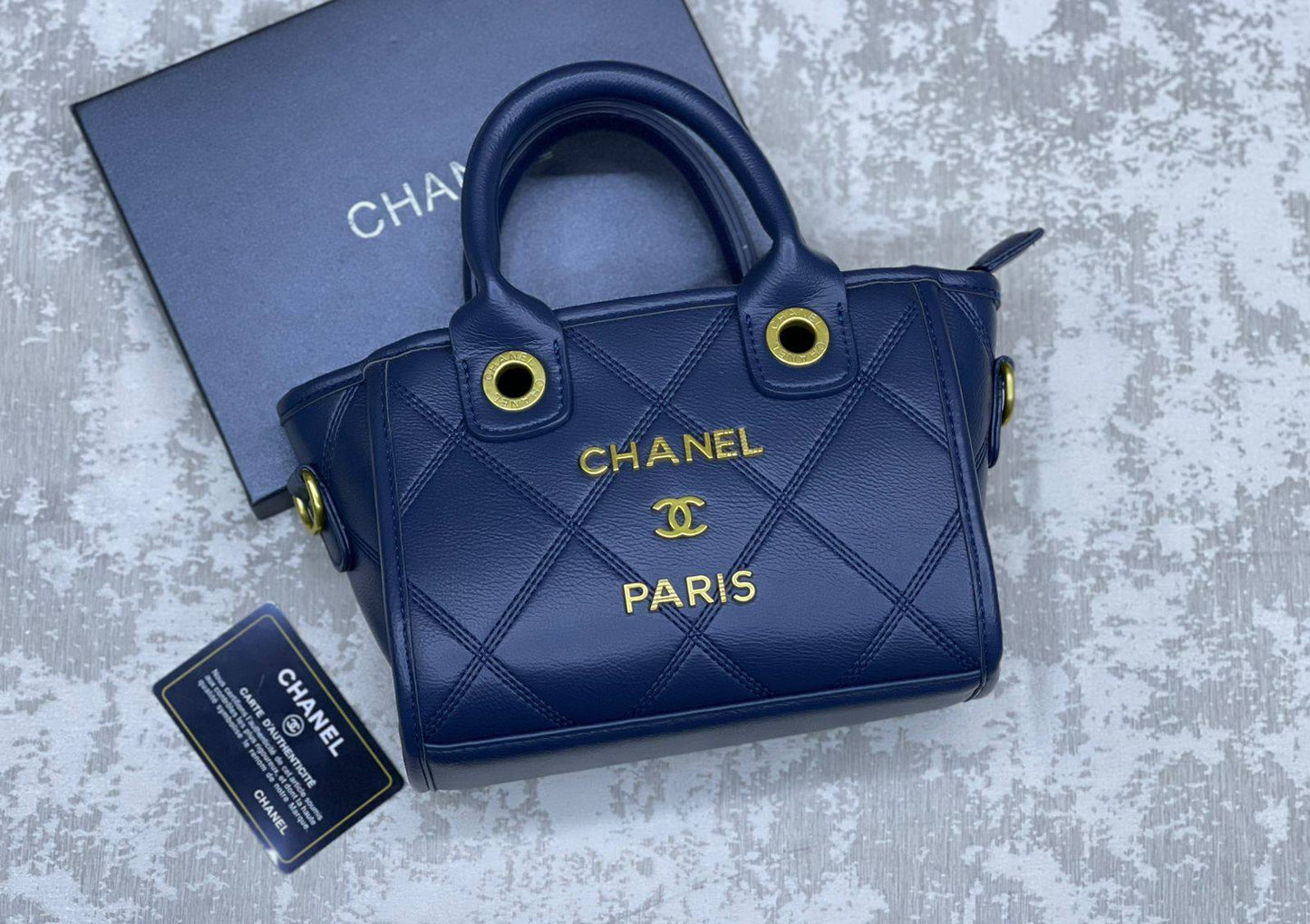 Chanel
95 dhs🗽

Zain175
♥️♥️♥️