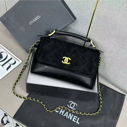 CHANEL
115 dhs❣️

with box.
🎁🎁🎁

Zain38
♥️♥️♥️