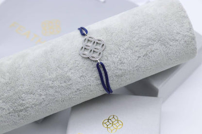 Bracelet 
55 dhs💓
+Box and paper bag🎁

Zain33
♥️♥️♥️