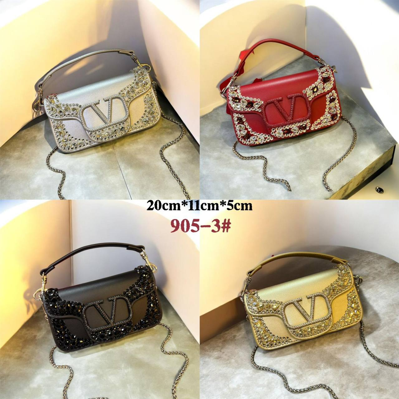 VALENTINO 

COPY ONE NEW CAME 
WITH BOX 
🎁🎁🎁

140 dhs🪙🌨️

Zain39
♥️♥️♥️