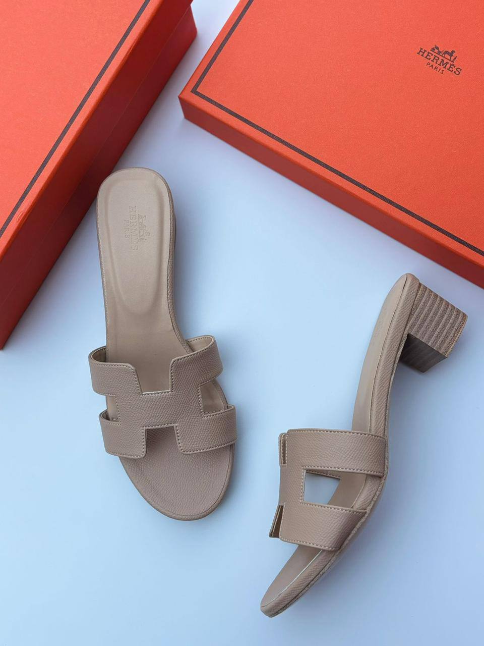 Hermes
Size 36-41
110 dhs❤️

Zain30
♥️♥️♥️
