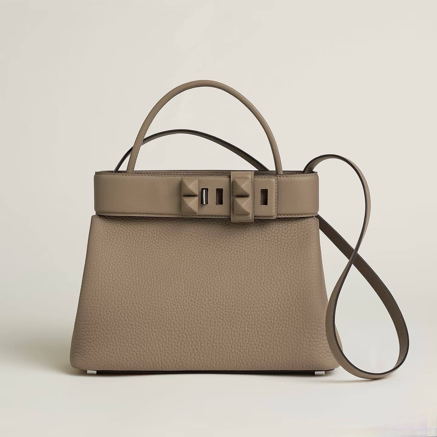 Hermes
High quality
115 dhs💓

Zain50
♥️♥️♥️