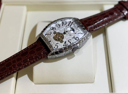 FRANCK MULLER 
male money
_MASTER QUALITY_

280 dhs✅
___WITH BOX_____❒🎁

Zain108
♥️♥️♥️