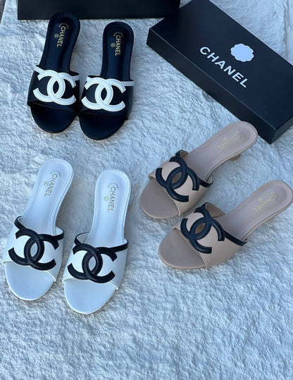Chanel
 𝟑𝐜𝐦
💯high quality
Size 36-37-38-39-40-41

110 dhs💓

Zain86
♥️♥️♥️