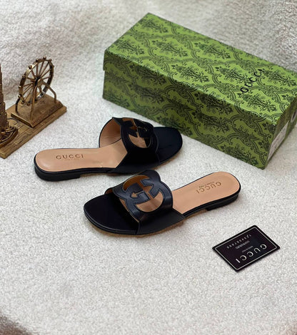 Gucci flat
75 dhs✅

Zain80
♥️♥️♥️