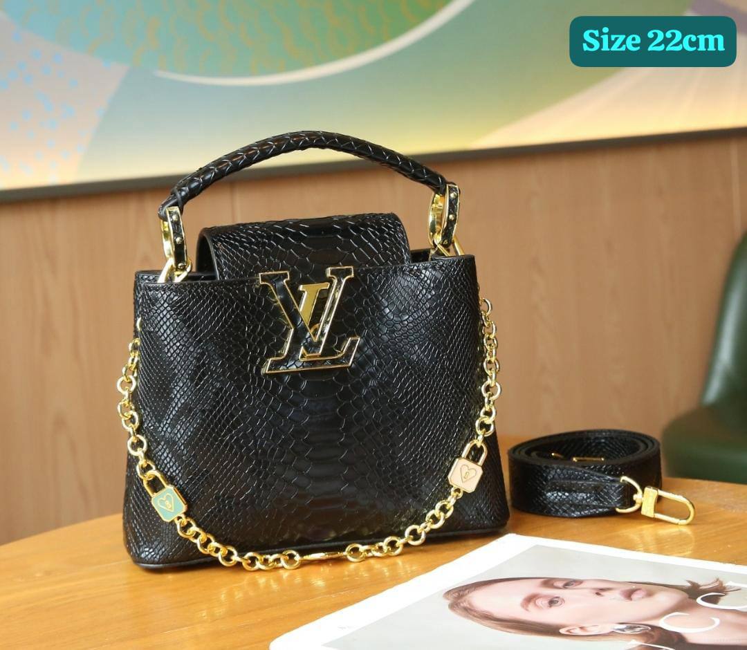 LV
Good quality 
with box 
130 dhs💓

Zain186
♥️♥️♥️