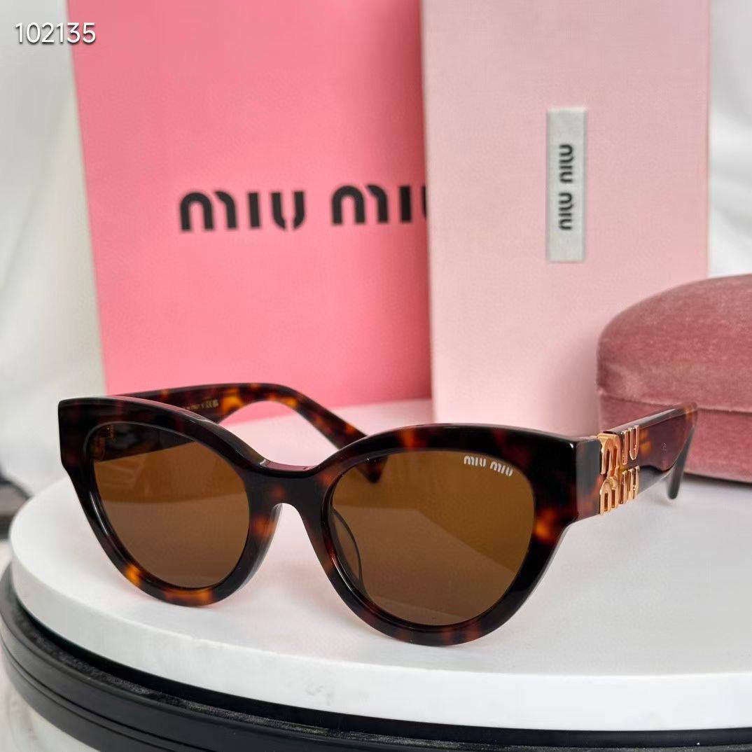 *NEW COLLECTION*

*SUNGLASSES WOMEN*

*MASTER QUALITY*

260 dhs🪙🌨️

Zain202
♥️♥️♥️