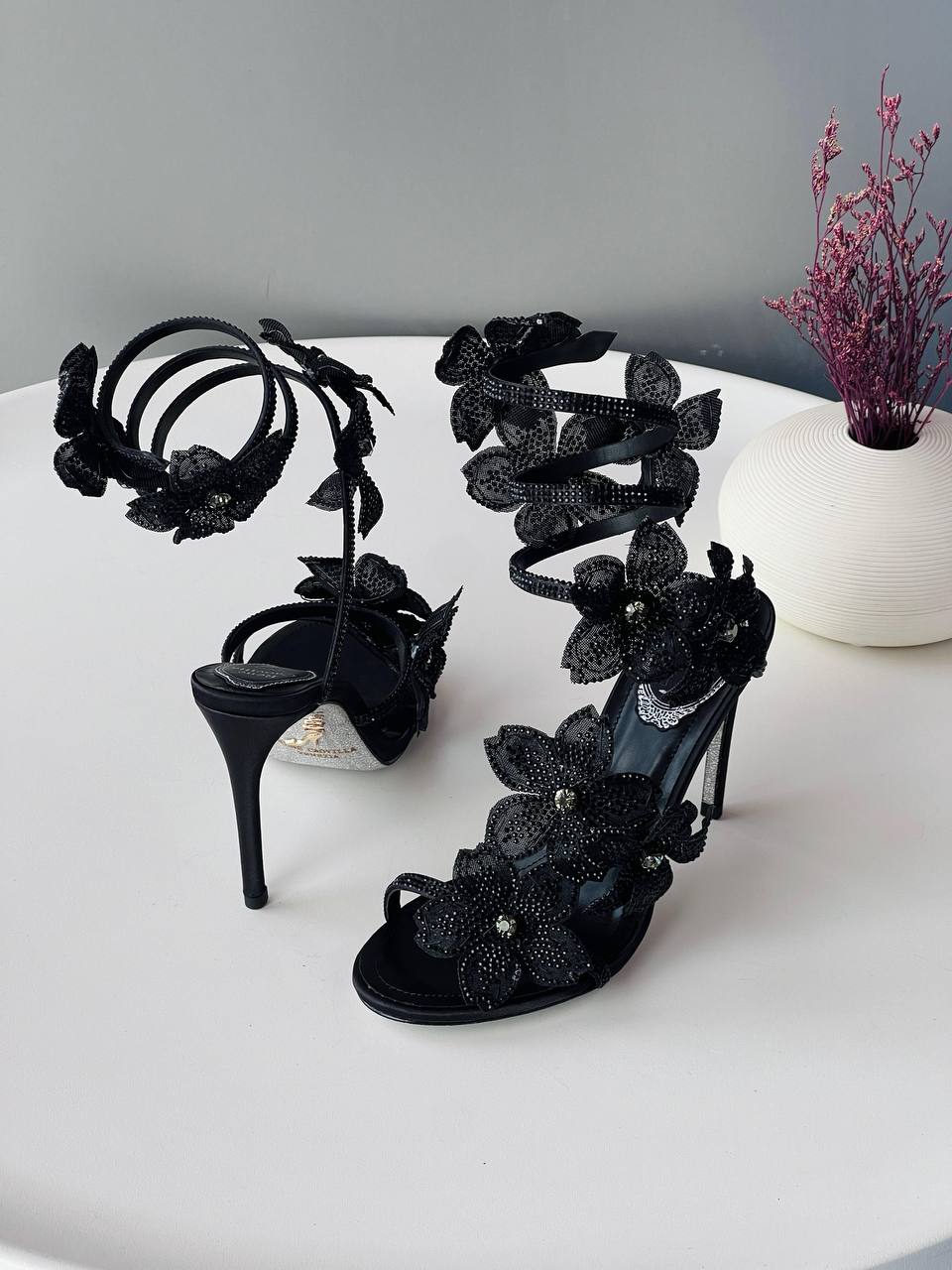 RENE CAOVILLA 🧶
Size 36-41
_Super master high quality_🪡
450 dhs✅

Zain176
♥️♥️♥️