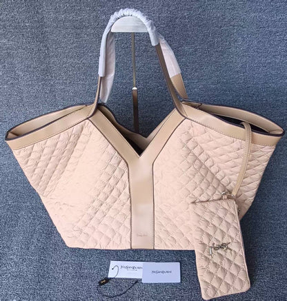 YSL 
NEW CAME GOOD QUALITY 
130 dhs🪙🌨️

Zain39
♥️♥️♥️