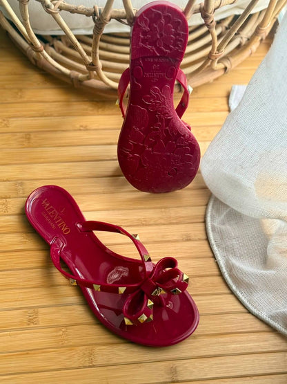 Valentino
AA Quality
𝗦𝗶𝘇𝗲 𝟯𝟲 𝘁𝗼𝗼 𝟰𝟭 
450 dhs🇦🇪🇦🇪

Zain303
♥️♥️♥️