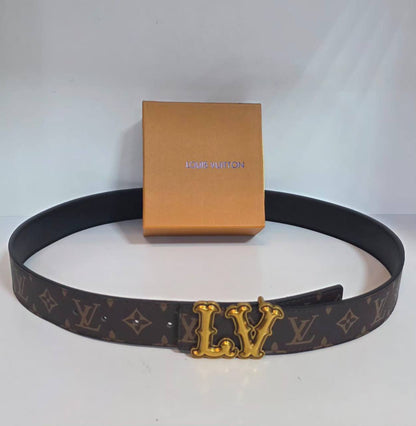 Mens belts 
with box
35 dhs💛

Zain232
♥️♥️♥️