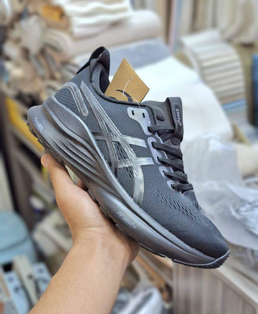 FF Blast +
Size 40 to 45 

120 dhs🌺

Zain27
♥️♥️♥️