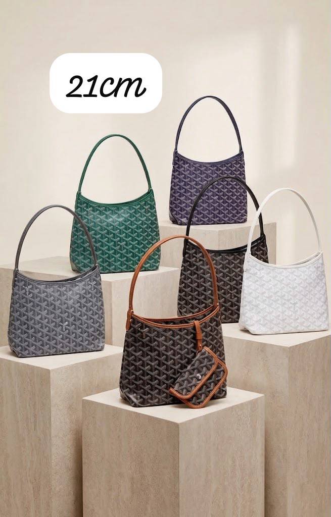 GOYARD Hobo
Bohème Mini Bag
Chevron Goyardine Canvas
Size: 21 cm
Without BOX

90 dhs🇦🇪🇦🇪

Zain239
Zain215
♥️♥️♥️