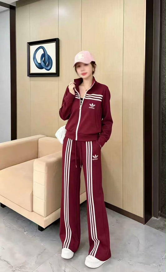 Adidas set

Good quality 

3 in 1
Size M-2XL

170 dhs 🇦🇪🇦🇪🇦🇪

Zain295
♥️♥️♥️
