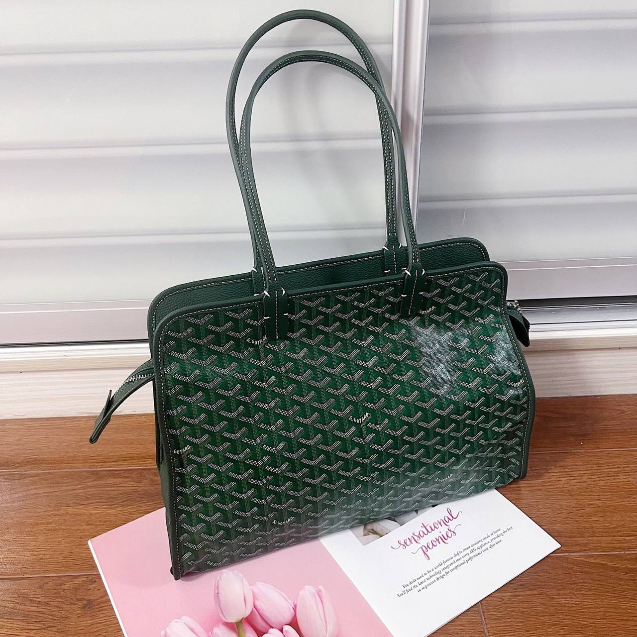 Goyard

size：47×17×31
120 dhs💓

Zain114
♥️♥️♥️