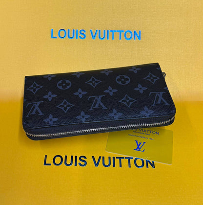 LV

With box
40 dhs🇦🇪🇦🇪🇦🇪

Zain93
♥️♥️♥️