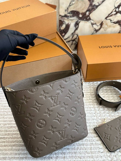 LV Master
310 dhs🪙💕

Zain228
♥️♥️♥️