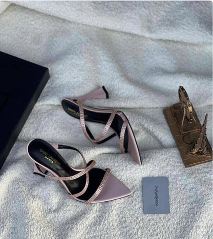 YSL
𝐇𝐢𝐠𝐡 𝐪𝐮𝐚𝐥𝐢𝐭𝐲 💯 
𝐒𝐢𝐳𝐞 𝟑𝟔-𝟑𝟕-𝟑𝟖-𝟑𝟗-𝟒𝟎-𝟒𝟏 
115 dhs✅

Zain86
♥️♥️♥️