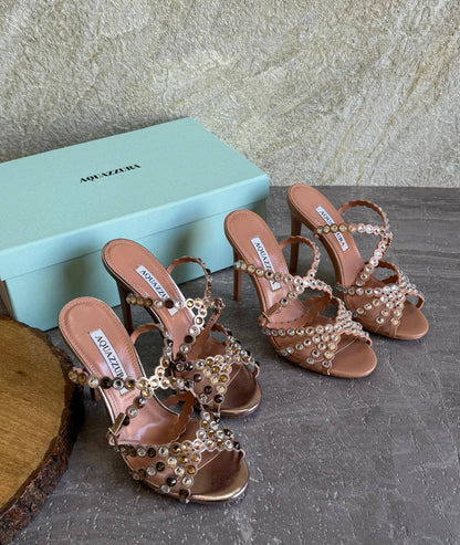 AQUAZZURA🍍
SuperMaster Quality 💯
450 dhs✅
Size: 36-41💥

Zain171
♥️♥️♥️