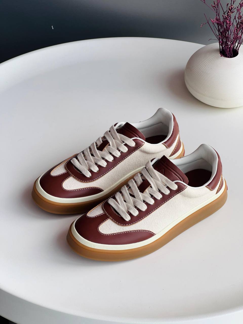 LORO PIANA🐎 LV
Size 36_41
Super high quality* 
450 dhs✅

Zain176
♥️♥️♥️